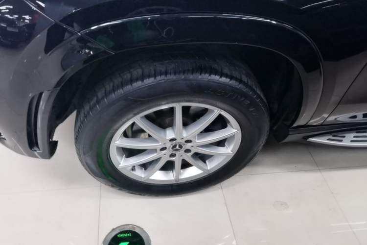 Used Mercedes-Benz GLE 2021 GLE 350 4MATIC Stylish Model Left Front Wheel Hub