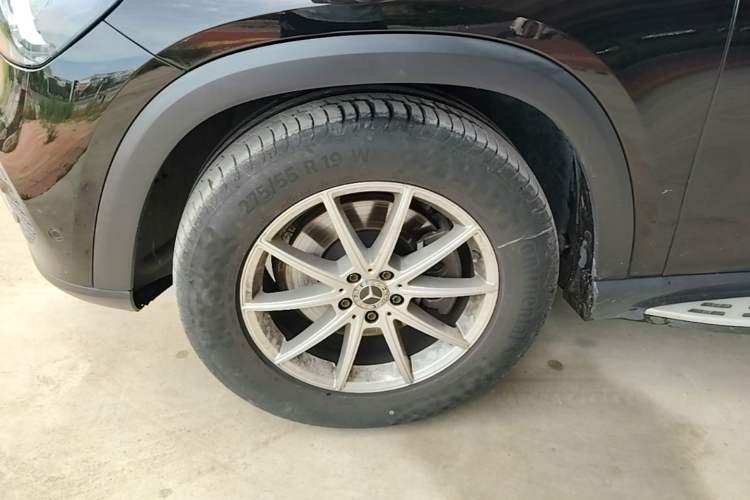 Used Mercedes-Benz GLE 2021 GLE 350 4MATIC Dynamic Edition Left Front Wheel Hub