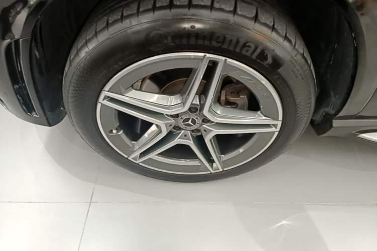 Used Mercedes-Benz GLE 2021 GLE 350 4MATIC Stylish Model Left Front Wheel Hub