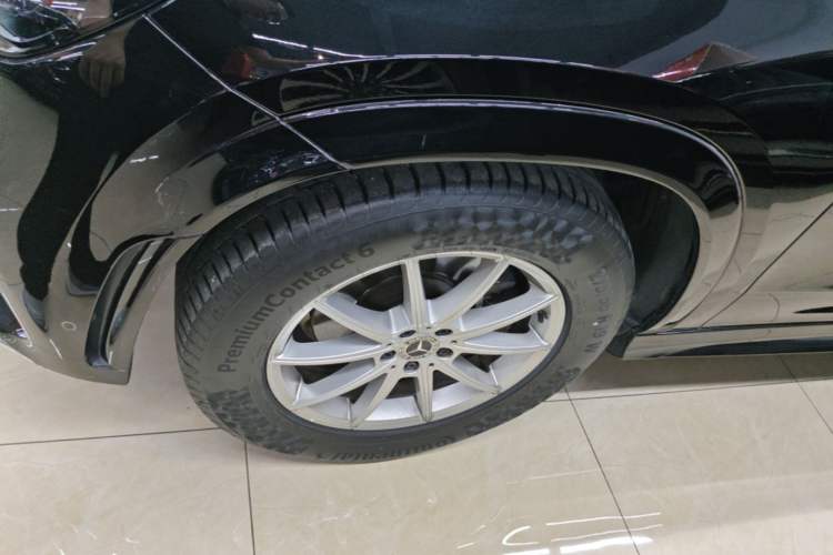 Used Mercedes-Benz GLE 2021 GLE 350 4MATIC Stylish Model Left Front Wheel Hub