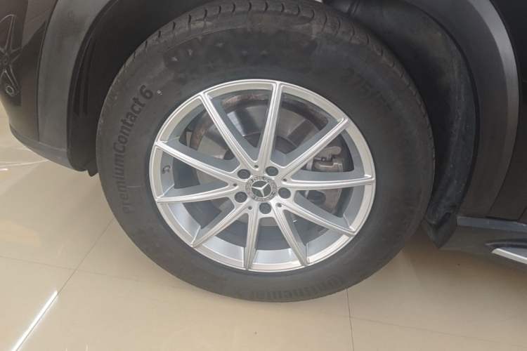 Used Mercedes-Benz GLE 2021 GLE 350 4MATIC Dynamic Edition Left Front Wheel Hub
