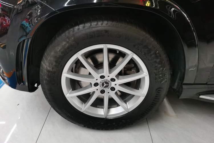 Used Mercedes-Benz GLE 2021 GLE 350 4MATIC Stylish Model Left Front Wheel Hub