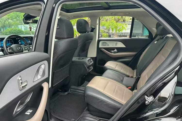 Used Mercedes-Benz GLE 2021 GLE 450 4MATIC AMG Line Left Rear Seat