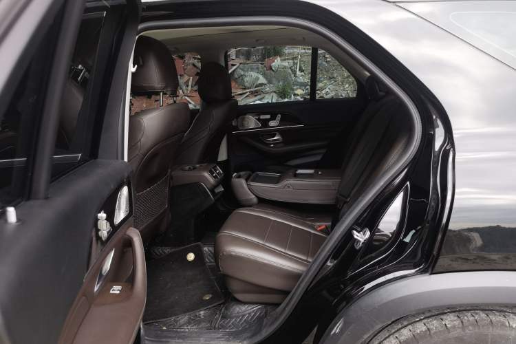 Used Mercedes-Benz GLE 2021 GLE 350 4MATIC Dynamic Edition Left Rear Seat