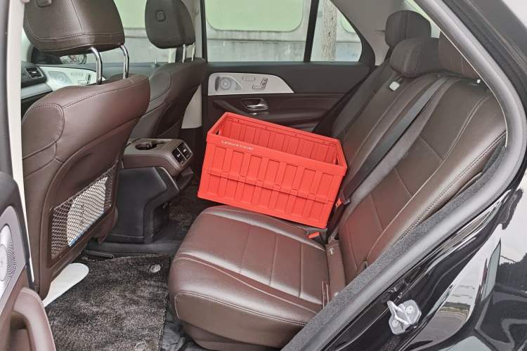 Used Mercedes-Benz GLE 2021 GLE 450 4MATIC AMG Line Left Rear Seat