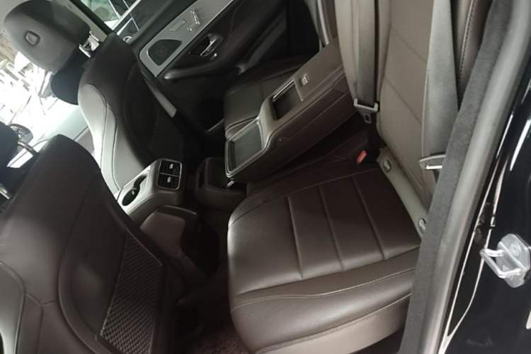 Used Mercedes-Benz GLE 2021 GLE 350 4MATIC Dynamic Edition Left Rear Seat