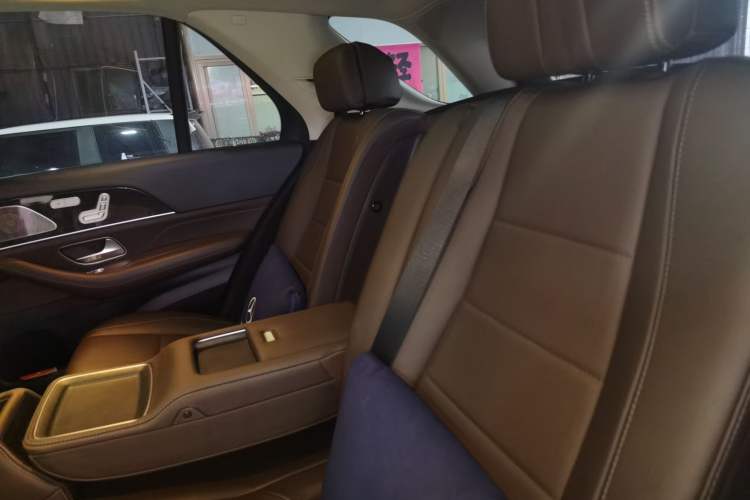 Used Mercedes-Benz GLE 2021 GLE 350 4MATIC Stylish Model Left Rear Seat