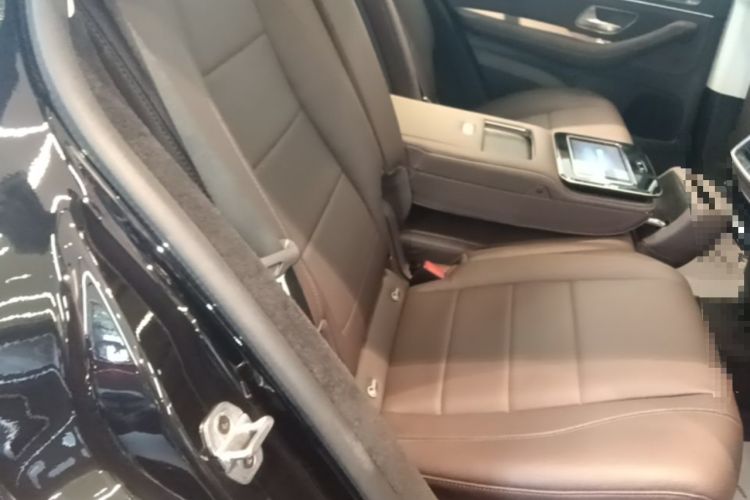 Used Mercedes-Benz GLE 2021 GLE 450 4MATIC Luxury Model Left Rear Seat