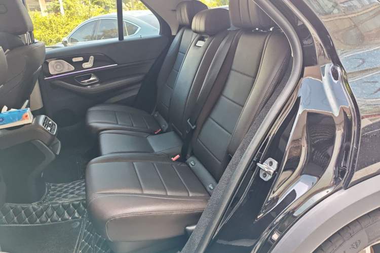 Used Mercedes-Benz GLE 2021 GLE 350 4MATIC Dynamic Edition Left Rear Seat