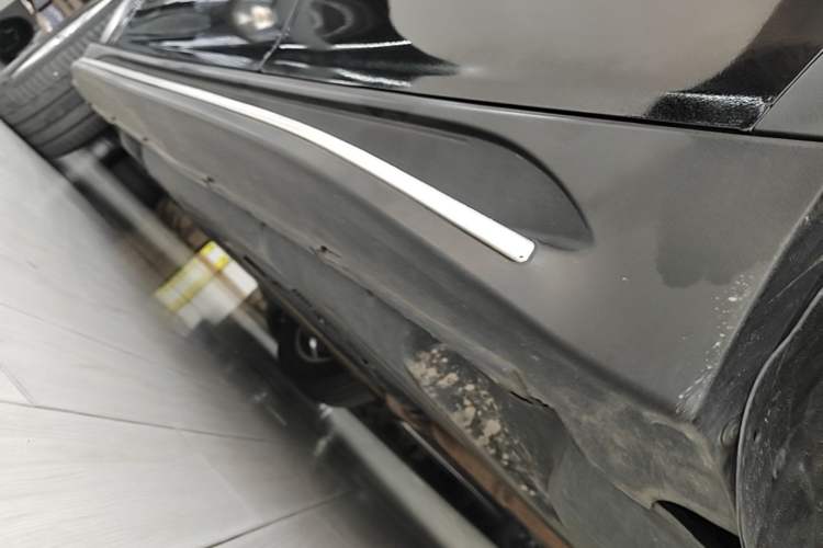 Used Mercedes-Benz GLE 2021 GLE 350 4MATIC Dynamic Edition Left Side Sill