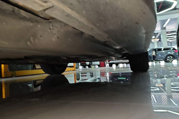 Used Mercedes-Benz GLE 2021 GLE 450 4MATIC AMG Line Left Side Sill
