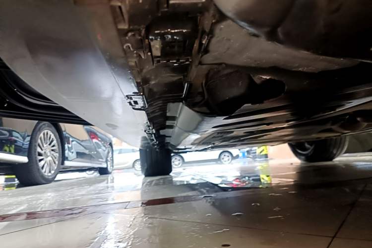 Used Mercedes-Benz GLE 2021 GLE 350 4MATIC Luxury Model Left Side Sill