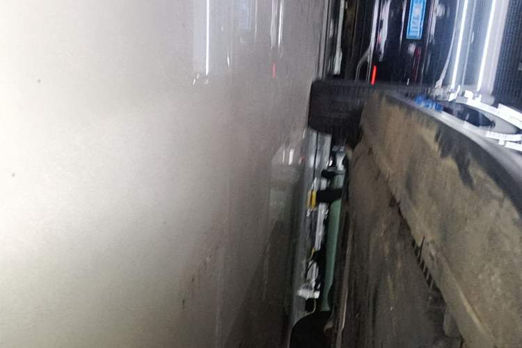 Used Mercedes-Benz GLE 2021 GLE 450 4MATIC AMG Line Left Side Sill
