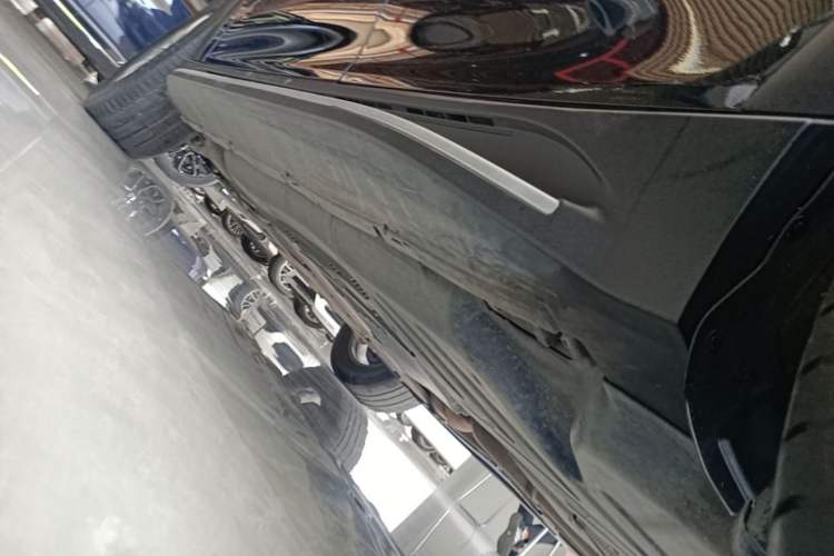 Used Mercedes-Benz GLE 2021 GLE 350 4MATIC Dynamic Edition Left Side Sill