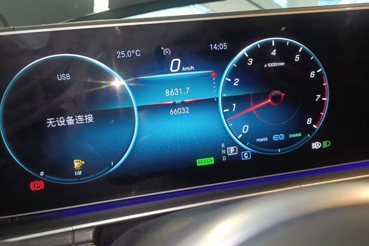 Used Mercedes-Benz GLE 2021 GLE 450 4MATIC Stylish Model Odometer Close Up