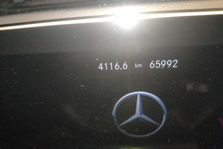 Used Mercedes-Benz GLE 2021 GLE 350 4MATIC Dynamic Edition Odometer Close Up