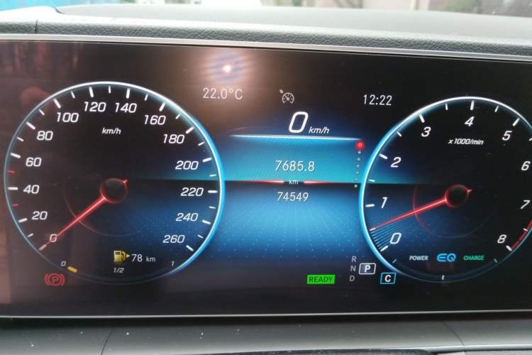 Used Mercedes-Benz GLE 2021 GLE 450 4MATIC AMG Line Odometer Close Up