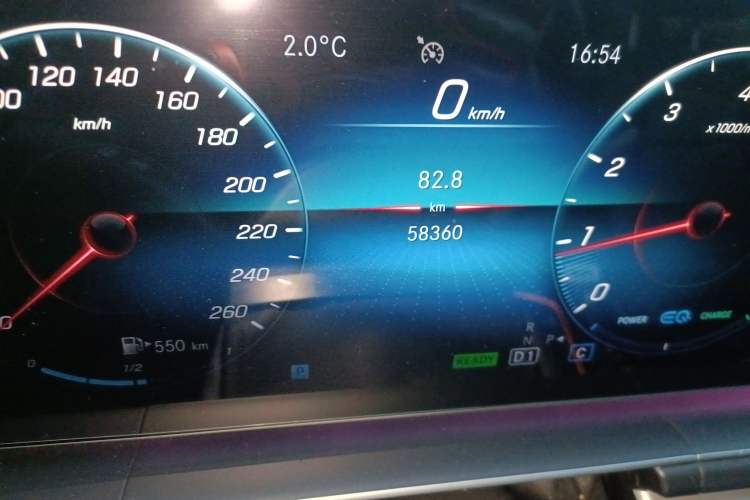 Used Mercedes-Benz GLE 2021 GLE 450 4MATIC AMG Line Odometer Close Up