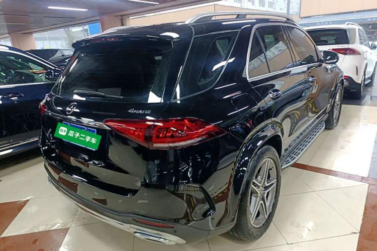 Used Mercedes-Benz GLE 2021 GLE 350 4MATIC Luxury Model Rear Right 45 Deg