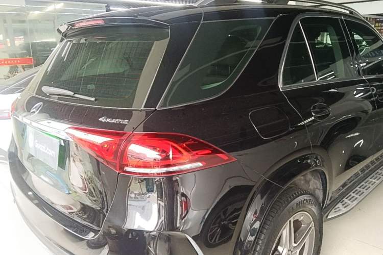 Used Mercedes-Benz GLE 2021 GLE 450 4MATIC AMG Line Rear Right 45 Deg