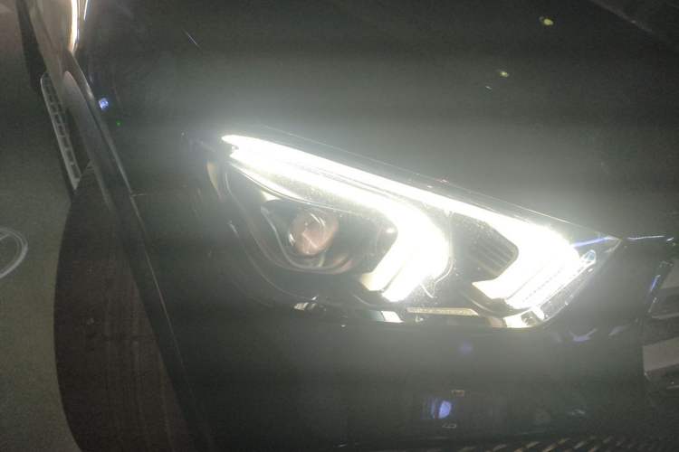 Used Mercedes-Benz GLE 2021 GLE 350 4MATIC Dynamic Edition Right Front Headlight