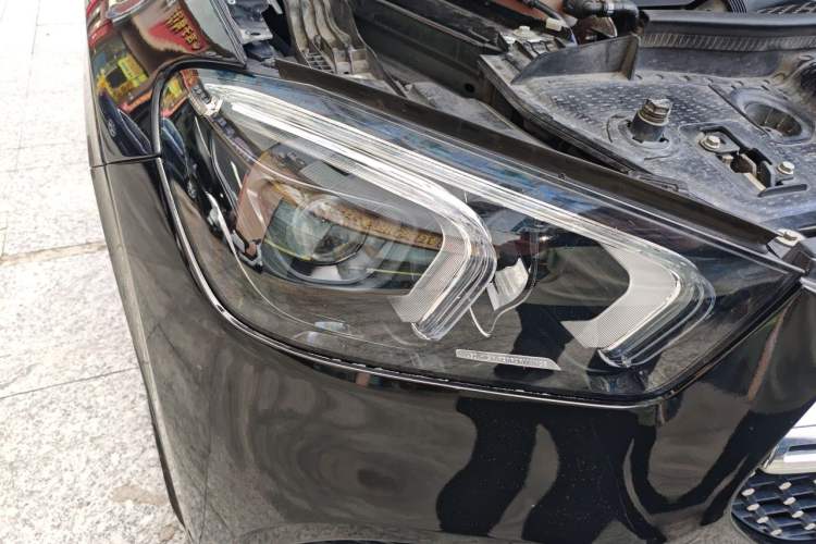 Used Mercedes-Benz GLE 2021 GLE 350 4MATIC Stylish Model Right Front Headlight