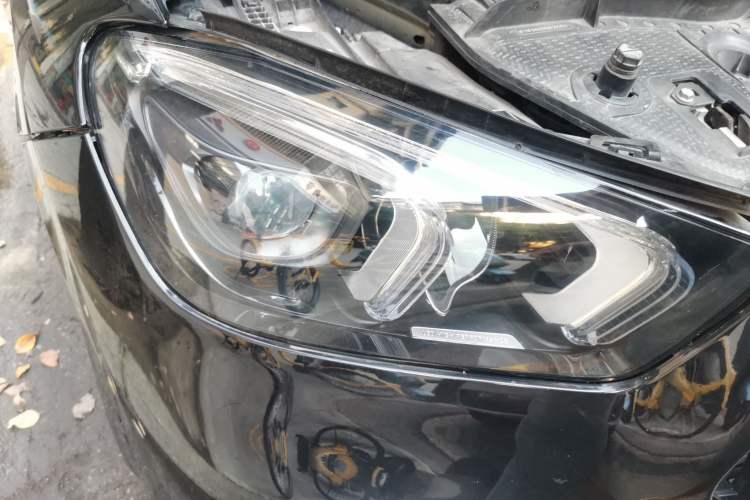 Used Mercedes-Benz GLE 2021 GLE 350 4MATIC Stylish Model Right Front Headlight