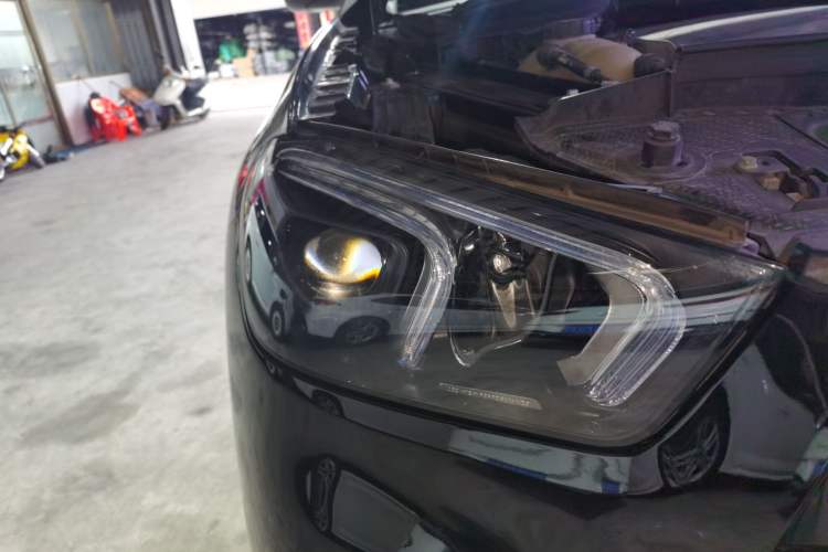 Used Mercedes-Benz GLE 2021 GLE 350 4MATIC Stylish Model Right Front Headlight