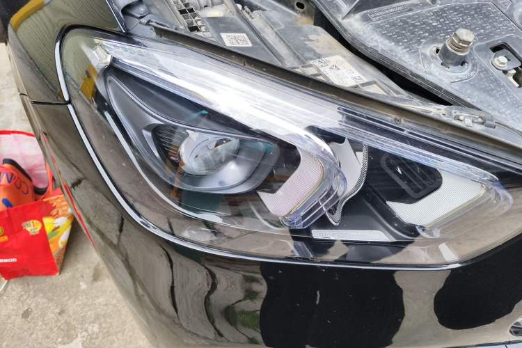 Used Mercedes-Benz GLE 2021 GLE 450 4MATIC Stylish Model Right Front Headlight