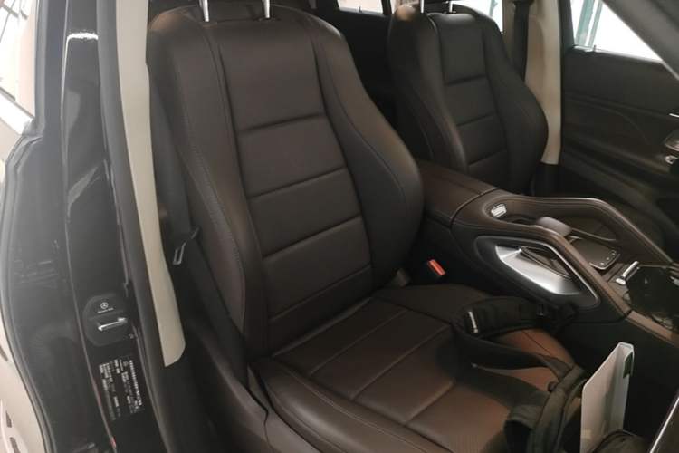 Used Mercedes-Benz GLE 2021 GLE 350 4MATIC Dynamic Edition Right Front Seat