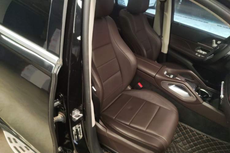Used Mercedes-Benz GLE 2021 GLE 350 4MATIC Stylish Model Right Front Seat
