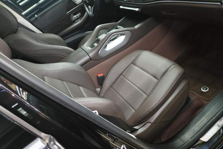Used Mercedes-Benz GLE 2021 GLE 350 4MATIC Stylish Model Right Front Seat