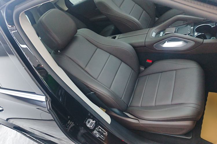 Used Mercedes-Benz GLE 2021 GLE 350 4MATIC Stylish Model Right Front Seat