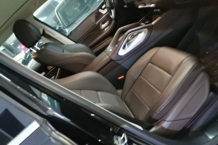 Used Mercedes-Benz GLE 2021 GLE 350 4MATIC Stylish Model Right Front Seat