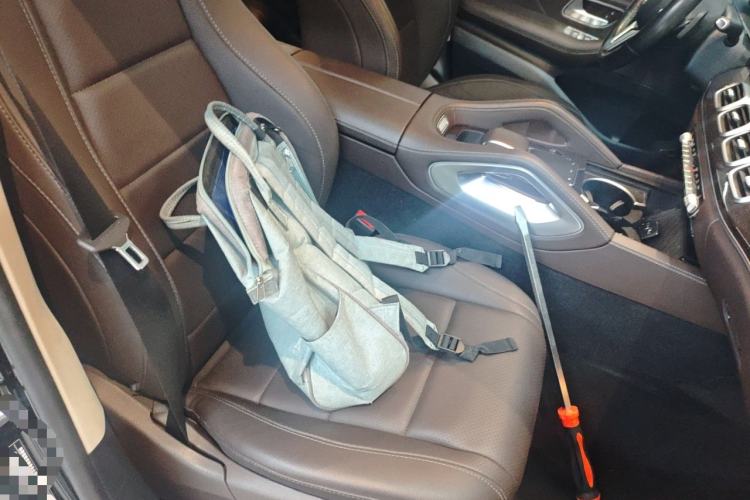 Used Mercedes-Benz GLE 2021 GLE 350 4MATIC Dynamic Edition Right Front Seat