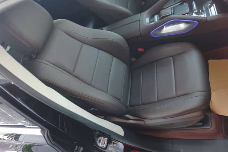 Used Mercedes-Benz GLE 2021 GLE 350 4MATIC Stylish Model Right Front Seat