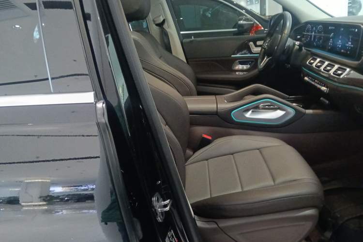 Used Mercedes-Benz GLE 2021 GLE 350 4MATIC Dynamic Edition Right Front Seat