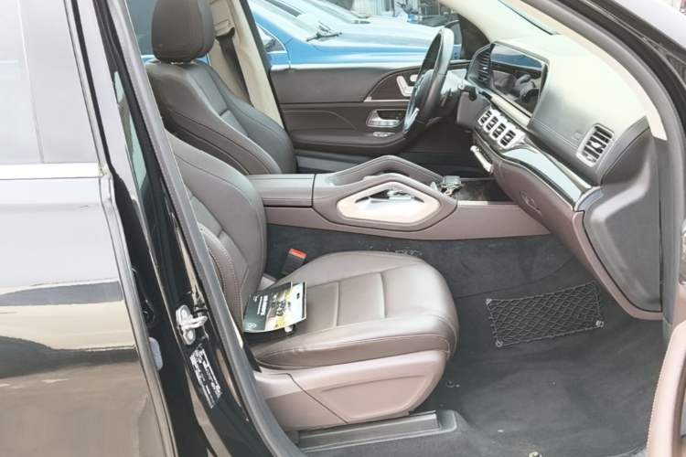 Used Mercedes-Benz GLE 2021 GLE 350 4MATIC Stylish Model Right Front Seat