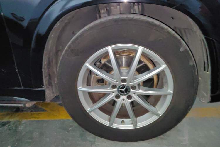 Used Mercedes-Benz GLE 2021 GLE 350 4MATIC Stylish Model Right Front Wheel Hub