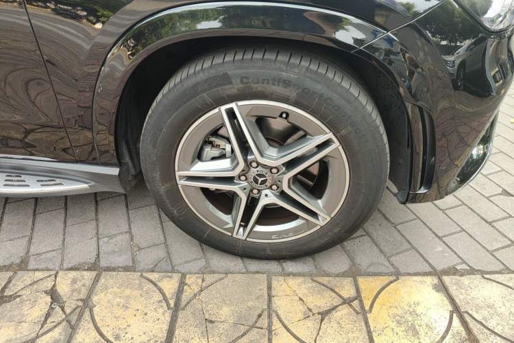 Used Mercedes-Benz GLE 2021 GLE 450 4MATIC Stylish Model Right Front Wheel Hub
