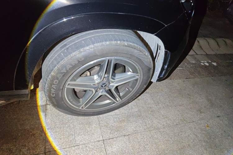 Used Mercedes-Benz GLE 2021 GLE 450 4MATIC Stylish Model Right Front Wheel Hub