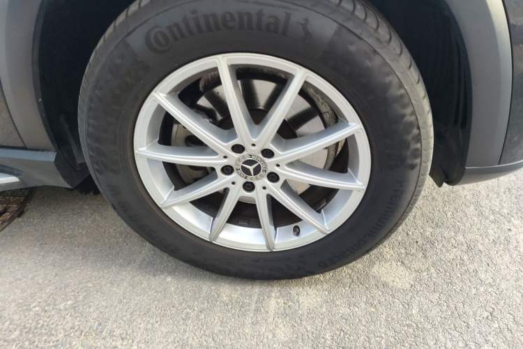 Used Mercedes-Benz GLE 2021 GLE 350 4MATIC Dynamic Edition Right Front Wheel Hub