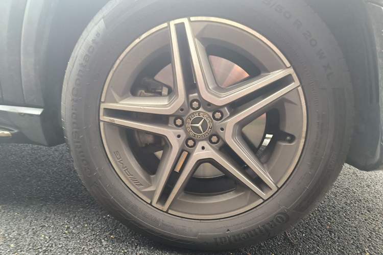 Used Mercedes-Benz GLE 2021 GLE 450 4MATIC AMG Line Right Front Wheel Hub