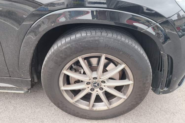 Used Mercedes-Benz GLE 2021 GLE 350 4MATIC Stylish Model Right Front Wheel Hub