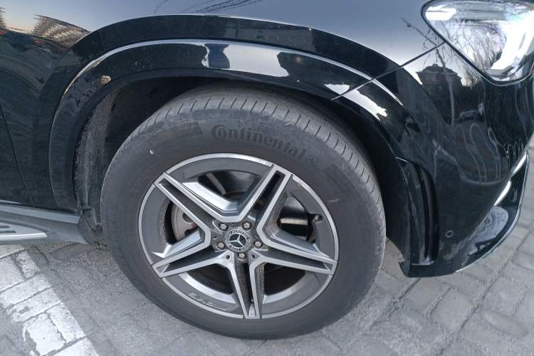 Used Mercedes-Benz GLE 2021 GLE 450 4MATIC AMG Line Right Front Wheel Hub