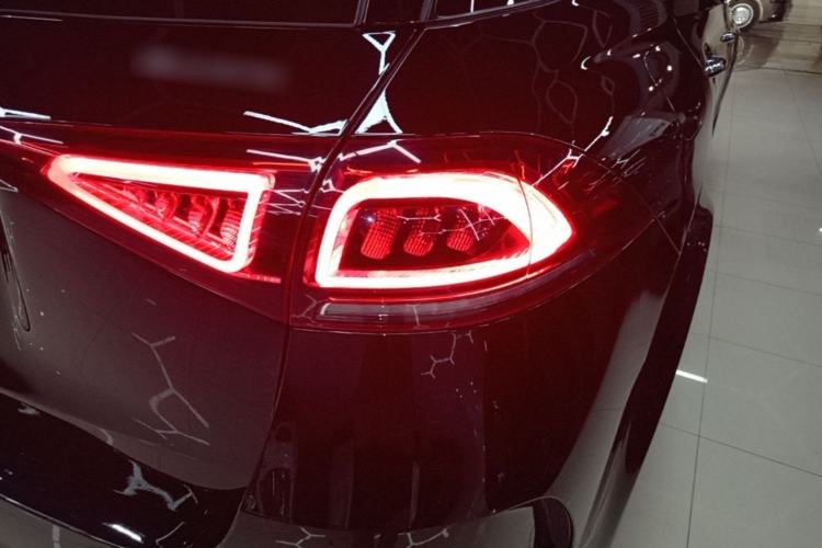 Used Mercedes-Benz GLE 2021 GLE 350 4MATIC Stylish Model Right Rear Taillight