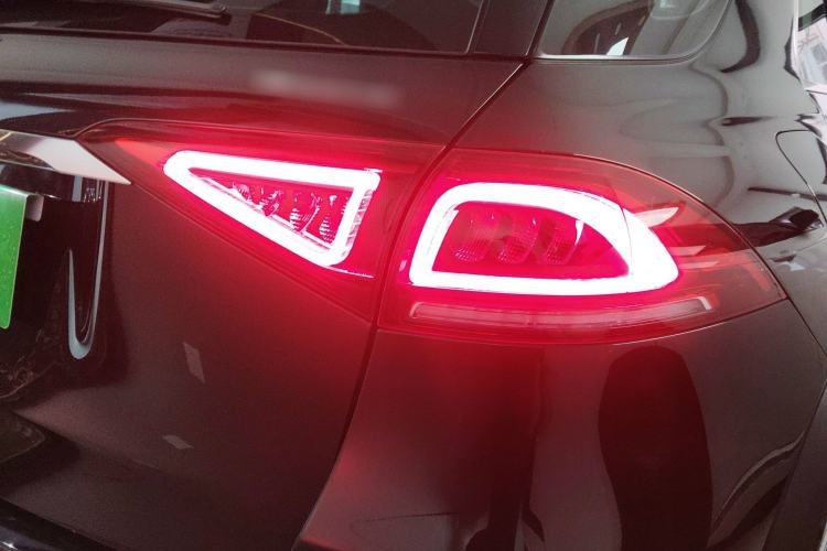 Used Mercedes-Benz GLE 2021 GLE 350 4MATIC Dynamic Edition Right Rear Taillight