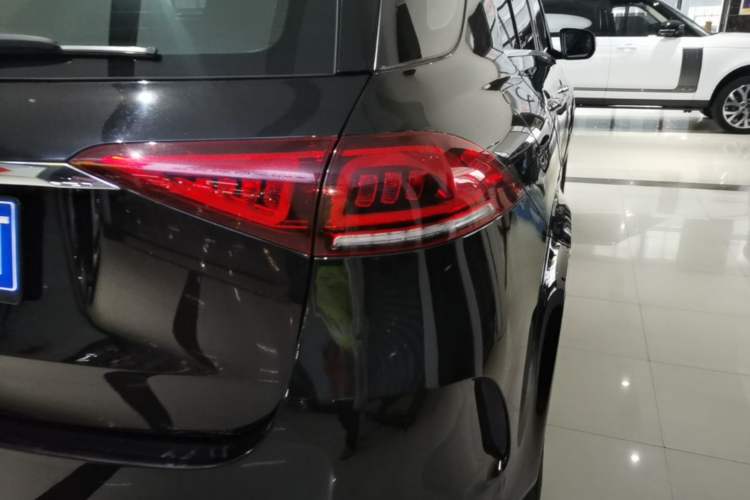 Used Mercedes-Benz GLE 2021 GLE 350 4MATIC Stylish Model Right Rear Taillight