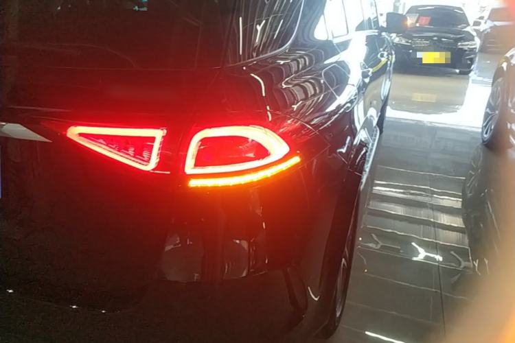 Used Mercedes-Benz GLE 2021 GLE 450 4MATIC AMG Line Right Rear Taillight