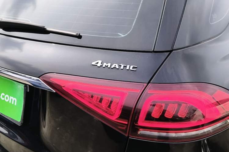 Used Mercedes-Benz GLE 2021 GLE 350 4MATIC Stylish Model Right Rear Taillight